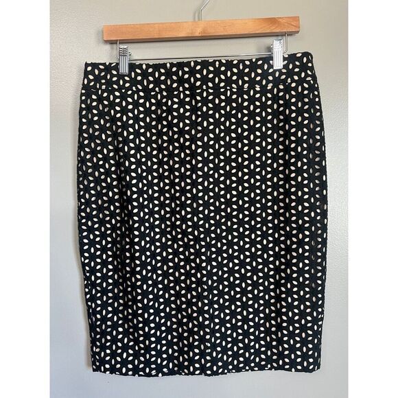 Loft pencil skirt floral cutout size 12 Business office career formal work - Picture 4 of 8